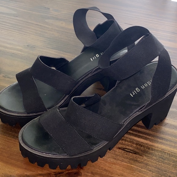 Madden Girl Temple Platform Sandal size 10 - Picture 2 of 3